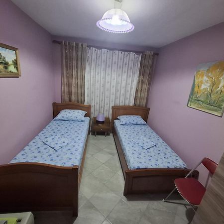 Appartamento Centro Pogradec Kültér fotó