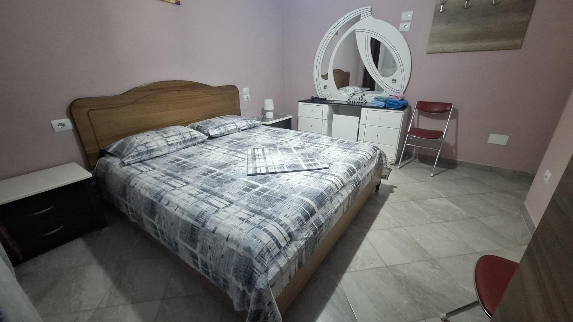 Appartamento Centro Pogradec Kültér fotó